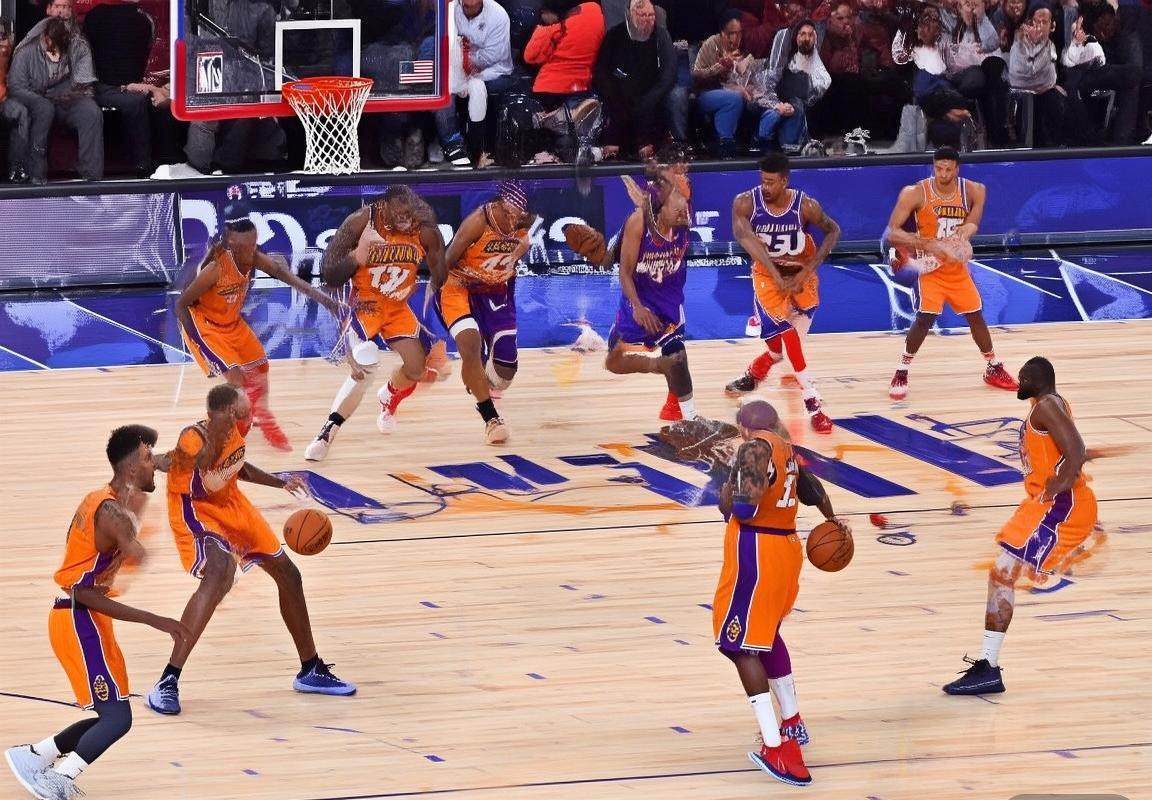 2018年NBA季前赛焦点战：湖人快船对决精彩瞬间回顾